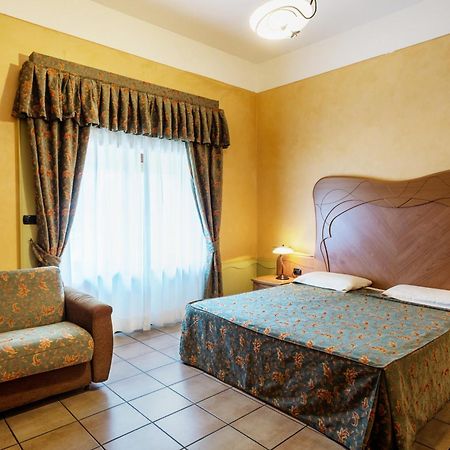 Residence Liberty Parma Buitenkant foto