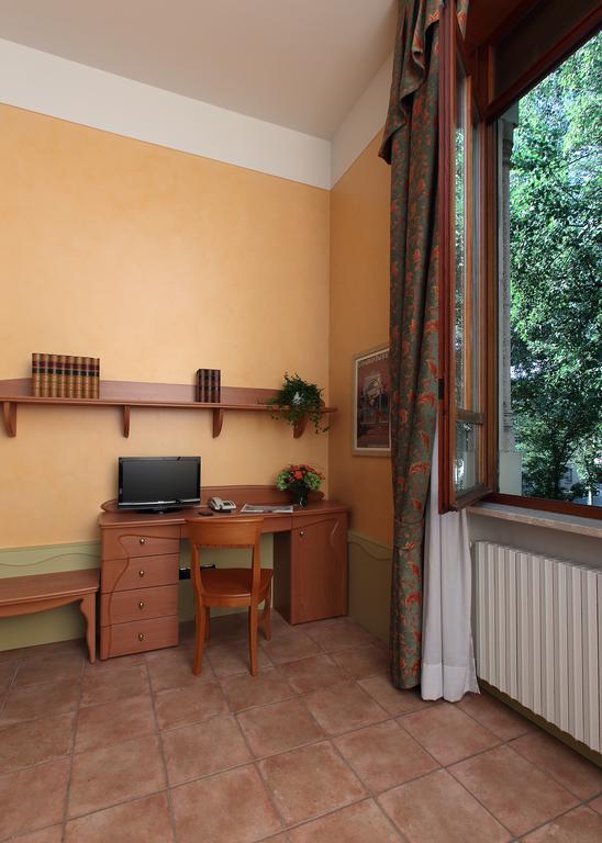 Residence Liberty Parma Buitenkant foto