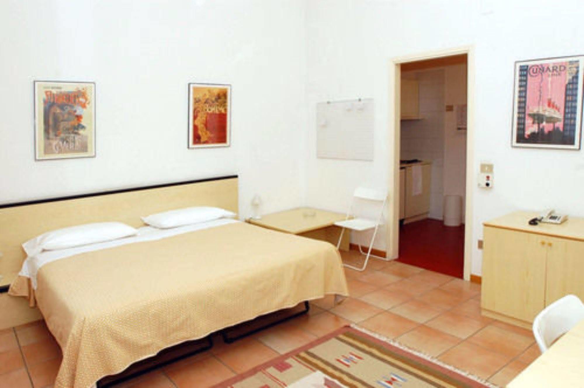 Residence Liberty Parma Buitenkant foto