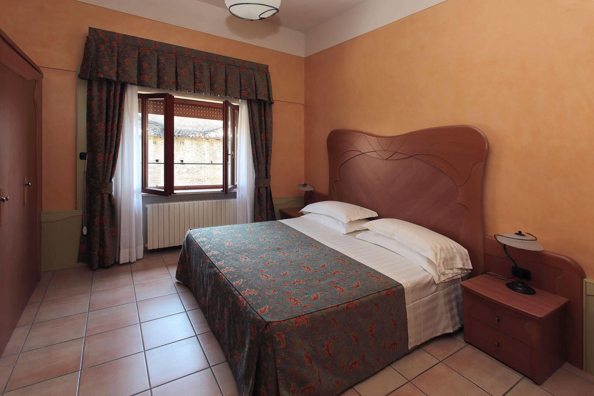 Residence Liberty Parma Buitenkant foto